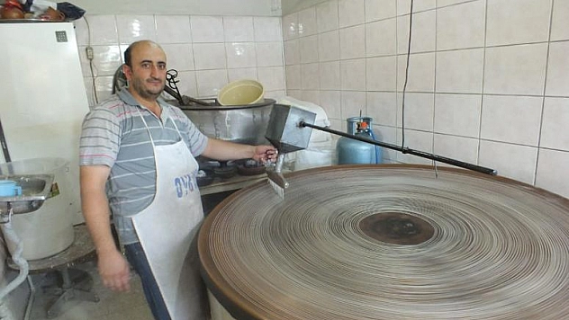 FABRİKASYON KADAYIFLAR, ÇİĞ KADAYIF SATIŞLARINI BİTİRDİ