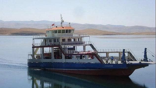 ÇEMİŞGEZEK-ELAZIĞ FERİBOT SEFERLERİ YENİDEN DÜZENLENDİ 