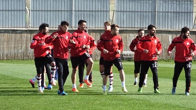 GAKGOŞ BOLU DAĞINI AŞMAYA ÇALIŞIYOR