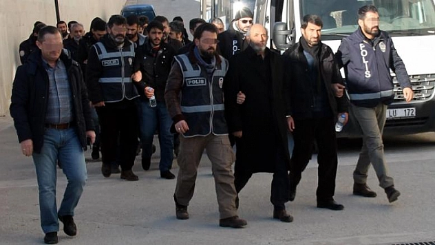 Yol kesme eylemine 983 yıl hapis