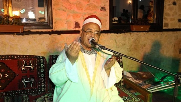 HAFIZ MUHAMMED NASR'DAN KURAN'I KERİM ZİYAFETİ