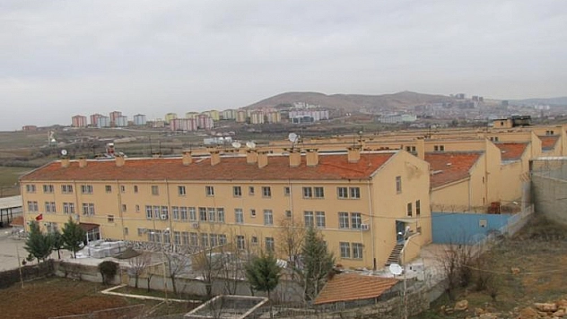 BABA KATİLİ CEZAEVİNDE İNTİHAR ETTİ