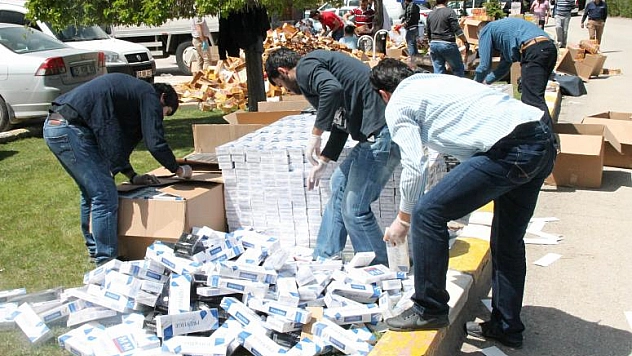 KAÇAK SİGARAYA ŞEKERLEMELİ KAMUFLAJ ŞAŞIRTTI