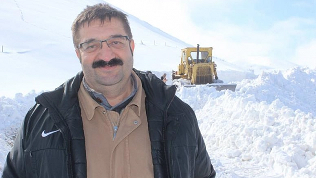  PAZAR AKŞAMI İTİBARİ İLE KARLA KAPALI KÖY YOLU  KALMADI