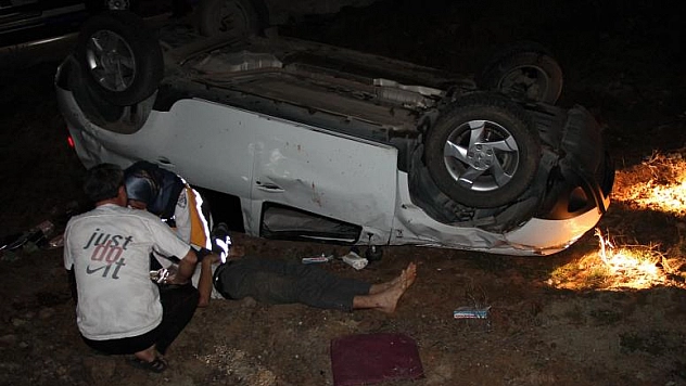 ELAZIĞ'DAKİ KAZADA YARALANAN 2 LİSELİ HAYATINI KAYBETTİ