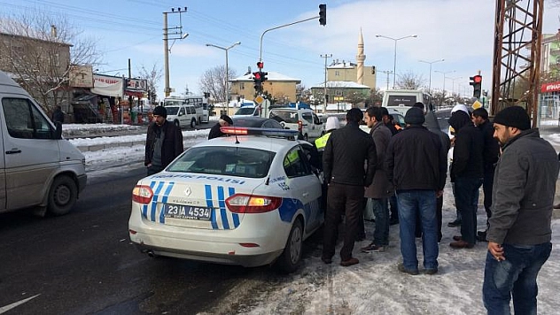 TRAFİK KAZASI: 6 YARALI