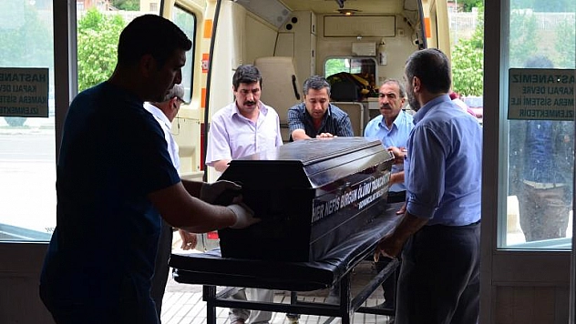 EŞİNİ ÖLDÜRDÜ, MEZARLIKTA İNTİHAR ETTİ