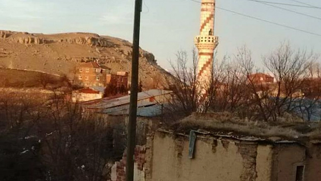 BÖYLE KEDİ GÖRÜLMEDİ!