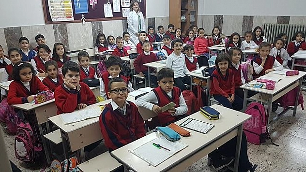 TÜRKİYE'Yİ BÖLEMEYİZ Kİ ÖĞRETMENİM! 