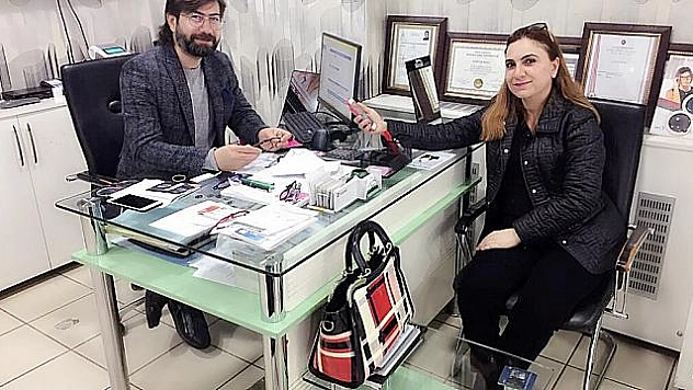 EKRAN KARŞISINDA GÖZ YORGUNLUĞUNA ÇİFTE ÇÖZÜM