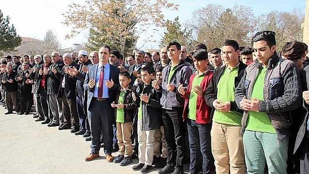  Elazığ'da kar duası yapıldı 