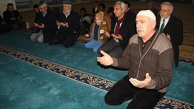 MEHMETÇİK İÇİN DUA EDİLDİ