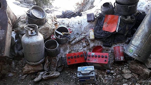 TUNCELİ'DE 2 SIĞINAK İMHA EDİLDİ