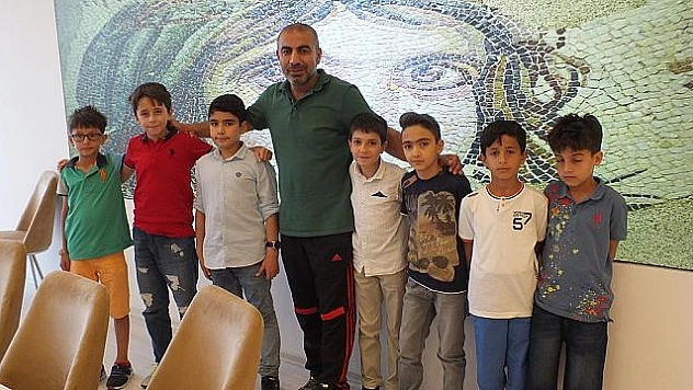 Öğrencilere karne hediyesi