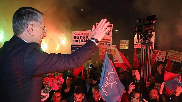 Başkan Yanılmaz'a Çoşkulu Karşılama 