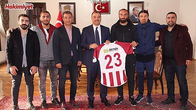 Elazığspor'dan Vali Kaldırım'a ziyaret