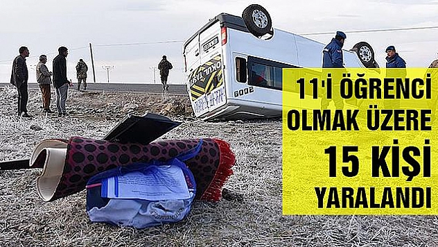 Öğrenci servisi devrildi: 15 yaralı