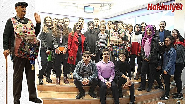 ÖĞRENCİLER 'MASALCI DEDE' Yİ AĞIRLADI