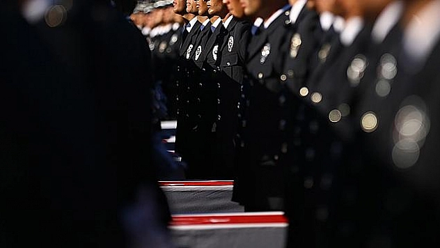 Polis Kimlik Kartlarında Değişikliğe Gidiliyor