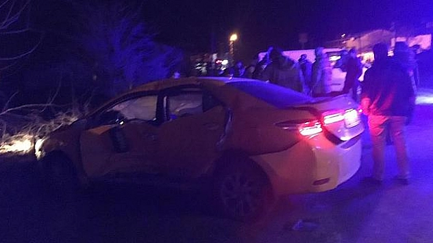 Minibüsle otomobil çarpıştı: 5 yaralı   