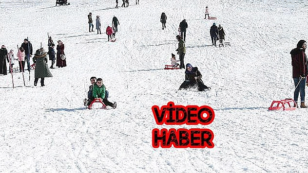 KAYAK MERKEZİ, HAFTA SONU ZİYARETÇİ AKININA UĞRUYOR