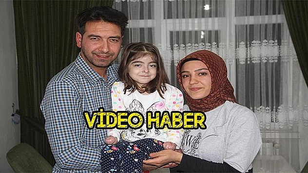 Kelebek hastası kızlarına 'kelebek' gibi bakıyorlar