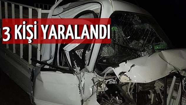  Sebze yüklü pikap ile traktör çarpıştı