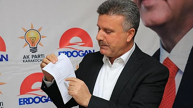 Ak Parti'de ilçe başkanlıklarında değişikliğe gidiliyor 