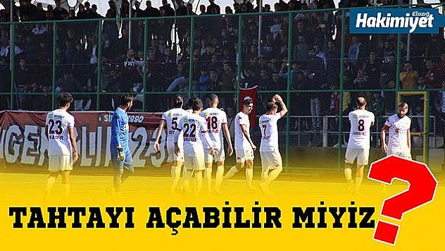 Taraftar, tahtanın açılmasını bekliyor                           
