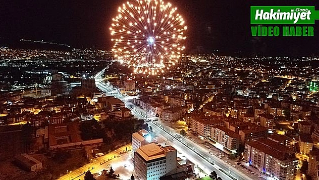 Elazığ'da sağlıkçılara havai fişekli moral