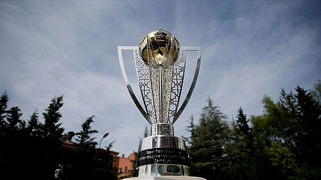 2025-2026 Süper lig fikstürü çekildi: Derbi haftaları belli oldu!
