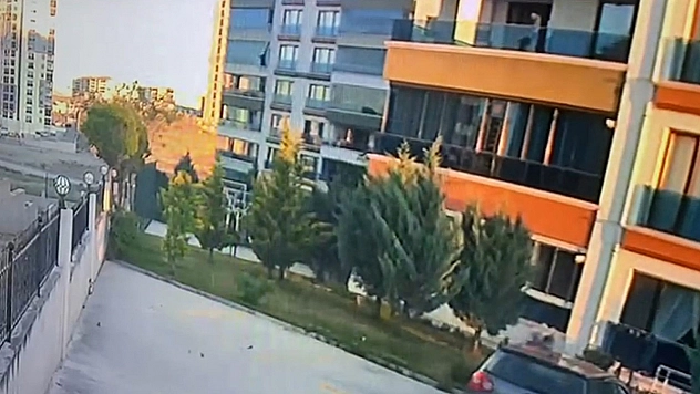 7. Kattan Yere Çakılan Kadın Hayatını Kaybetti