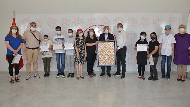 Abdullah Hakan Tangülü Özel Eğitim Meslek Okulu Etwinning Projelerini Tanıttı