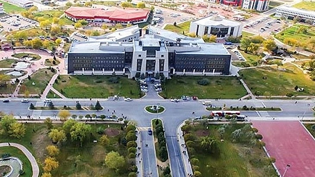 Afyon Kocatepe Üniversitesi 33 Öğretim Üyesi alıyor