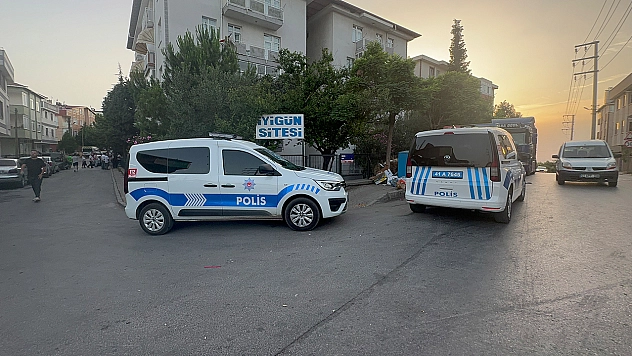 Aile Faciası: Eşini ve 2 Çocuğunu Vurdu