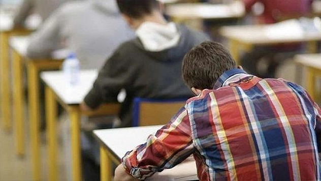 AK Parti'den Öğrenci Affı Çalışması