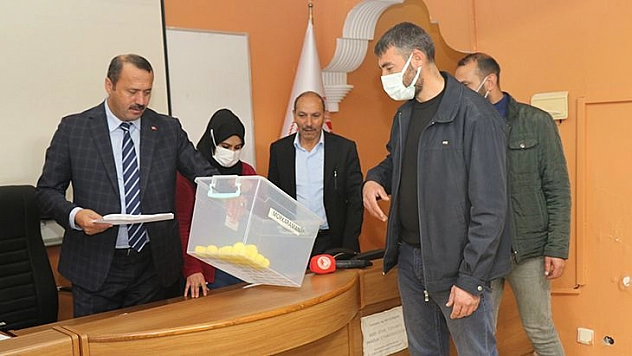 Akkaraman Ve Morkaraman Irkı Koç Dağıtımı Gerçekleşti