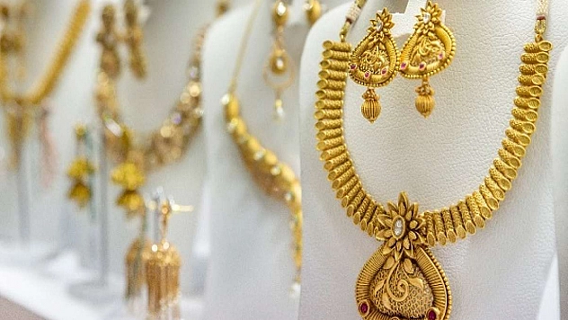 Altın fiyatları uçmaya devam ediyor! Elazığ'da gram altın kaç TL oldu? Görenler şaşkına döndü!