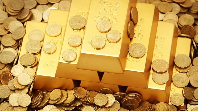 Altın rekorunu yineledi: Yeni rekor 6.940 TL