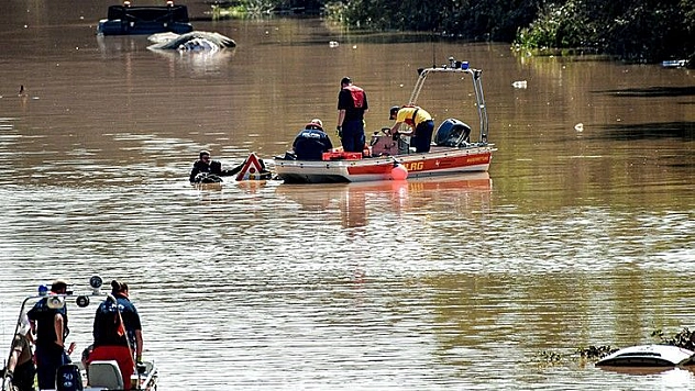 Altyapı da Bir Yere Kadar