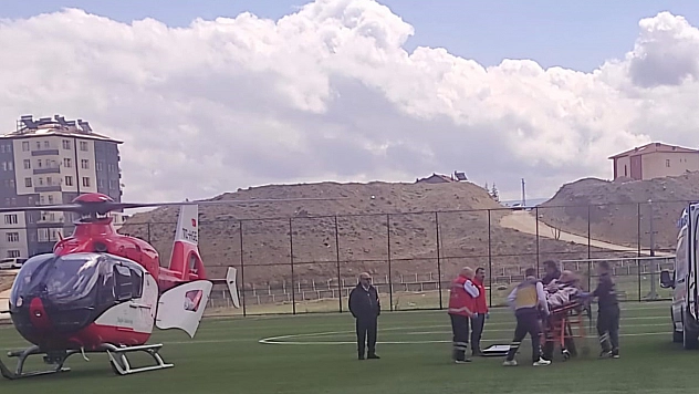 Ambulans helikopter Malatya'da 2 hasta için havalandı