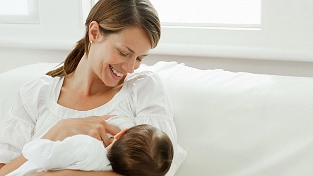 Annelere 5 bin TL nakit destek