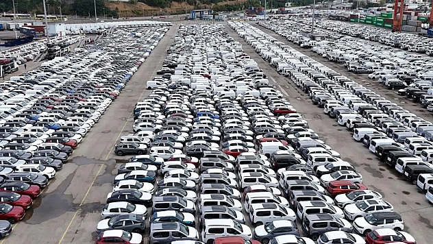 Araç sahibi olmak isteyenlere müjde! İkinci el otomobil fiyatları düşüyor