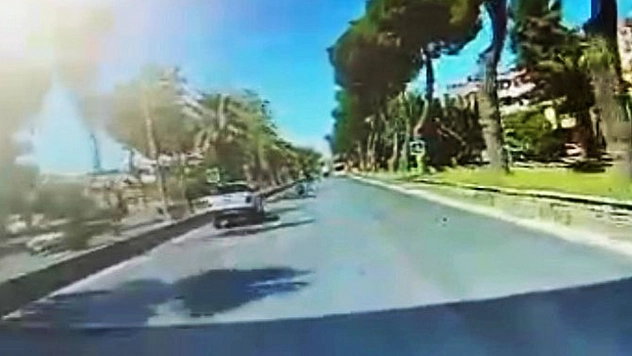 Aracın çarptığı kadın hayatını kaybetti