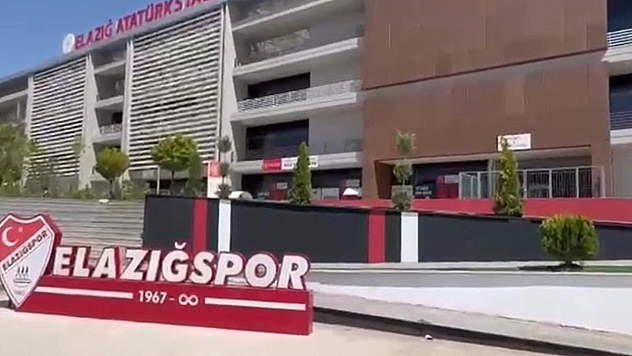 Atatürk Stadyumu yeni renkleriyle yeniden hayat buldu