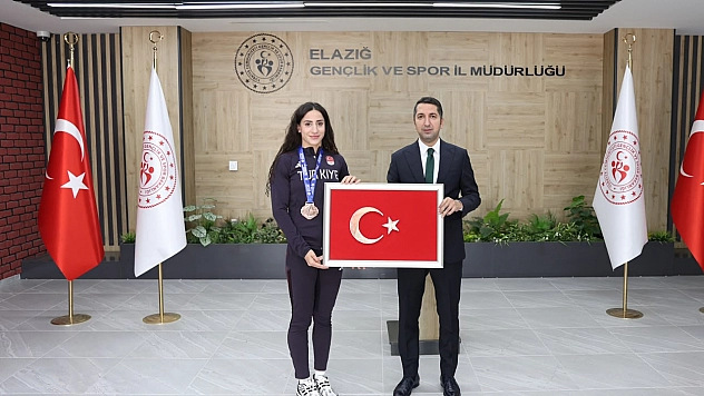 Avrupa 3.'sü Gizem Özer'den, İl Müdürü Eren'e ziyaret