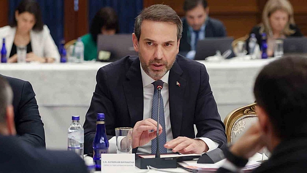 Bakan Bayraktar, 1036 personel alınacağını duyurdu