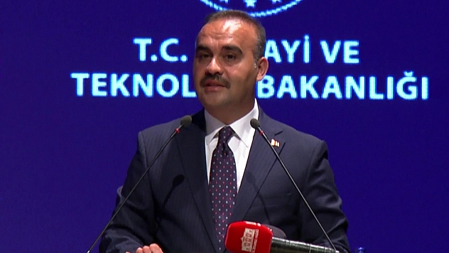 Bakan Kacır'dan yapay zekâ vurgusu: 'Veri, Türkiye'nin geleceğini inşa edecek'
