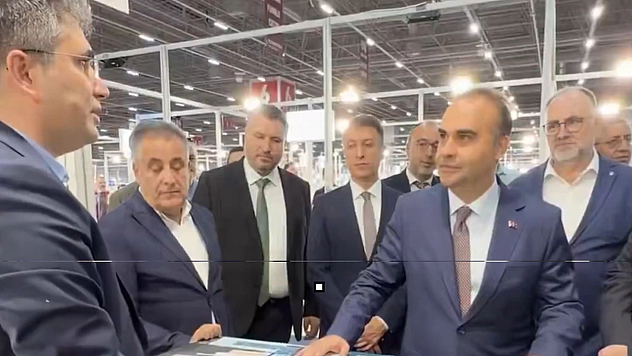 Bakan Kacır: Tekstil sektöründe 1,2 milyon istihdam korundu