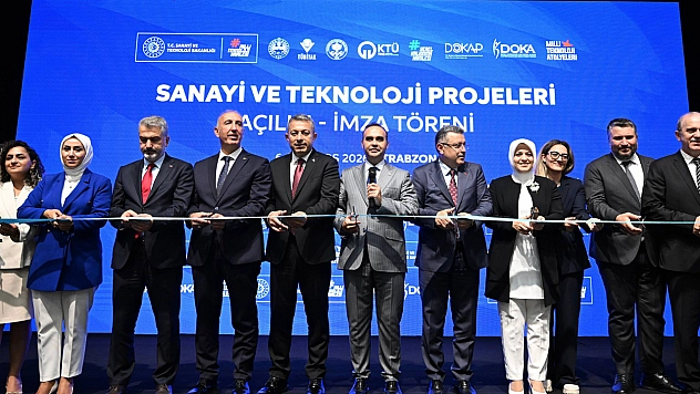 Bakan Kacır Trabzon'da Sanayi ve Teknoloji Projelerinin açılışına katıldı